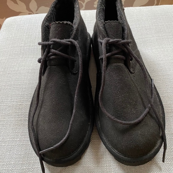 BearPaw Shoes - BearPaw Boots Shoes Black Womens Sz. 8